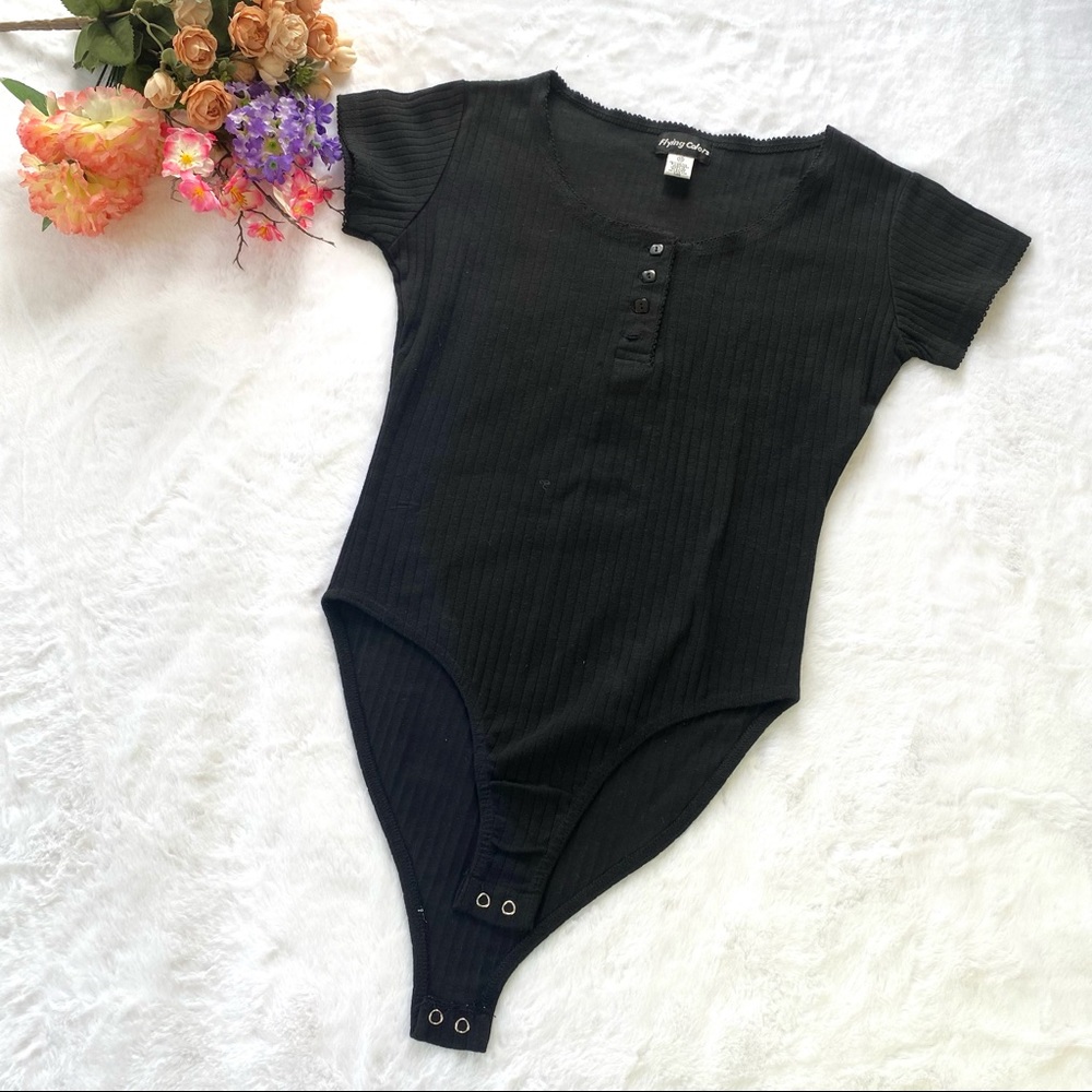 Flying Colors Black Short Sleeve Ribbed Body Suit Medium